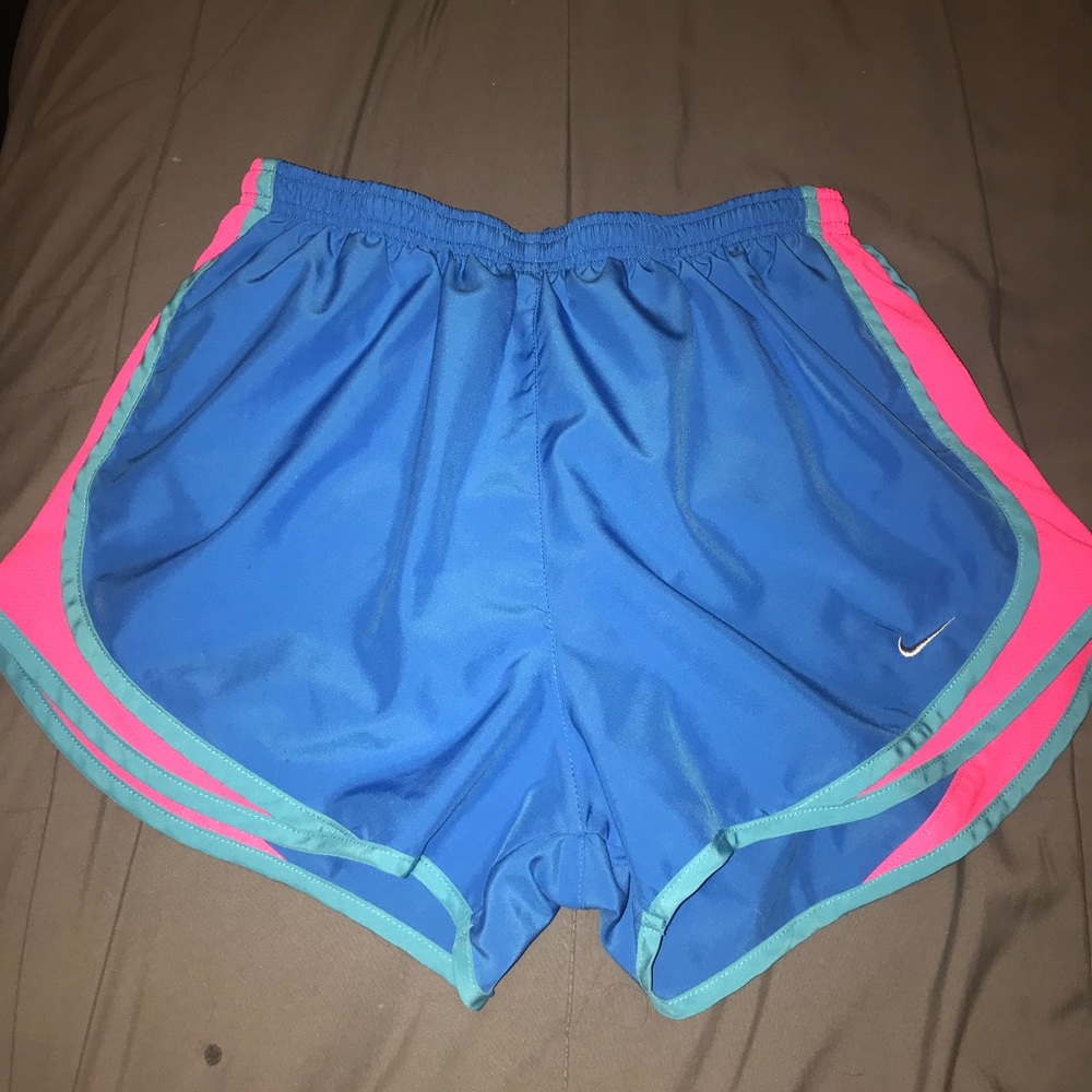 women’s nike shorts